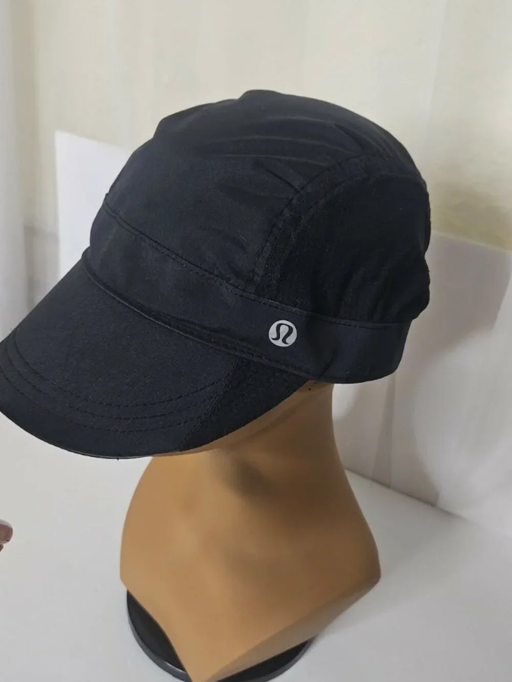 lululemon athletica excellent used
